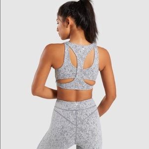 Gymshark Fleur Texture Sports Bra in Charcoal Marl